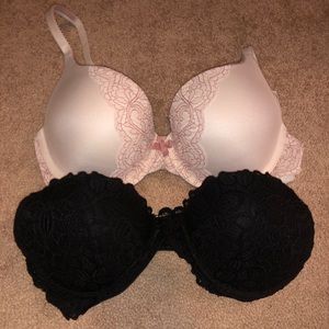Lot of 2 Victoria secret push up bras 34D
